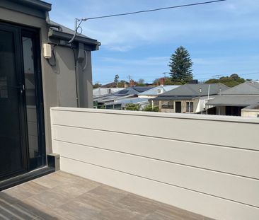 2/2 Mccrory Street, Coburg VIC 3058 - Photo 5