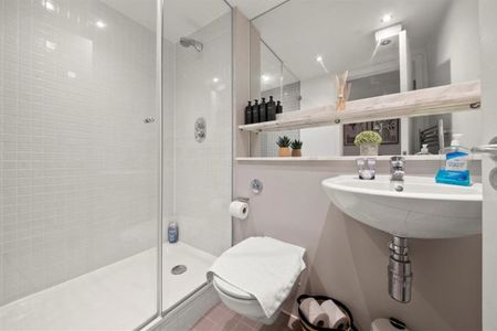 Deals Gateway, SE13, London - Photo 5