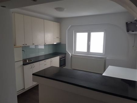 Timpuri Noi,Ap.3 cam,proaspat renovat - Fotografie 4