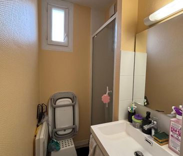 Location Appartement 4 pièces 62m² VALENCE 26000 - Photo 4
