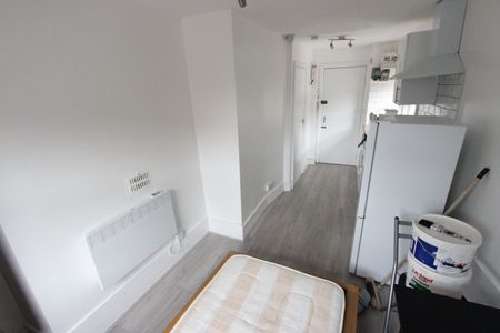 Studio Flat, St. Michael's Terrace, N22 - Photo 2