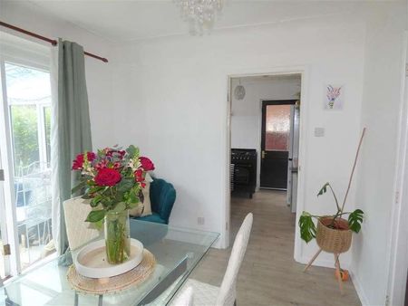 Stanley Road, Huyton, Liverpool, L36 - Photo 5