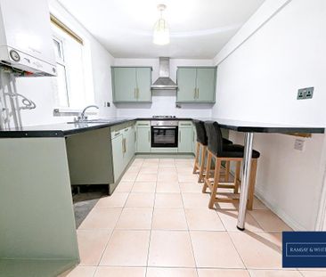 2 bedroom terraced house to rent - Photo 2