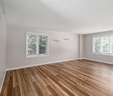 For Lease - 72 57TH Street, Wasaga Beach, Ontario - Photo 1