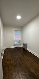 $2,400 / 1.5BED-1BATH SECOND FLOOR APARTMENT ON QUEEN ST - Photo 4