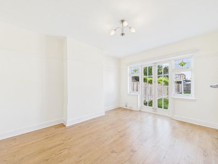 3 bedroom House To Let - Photo 3