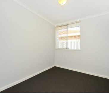 Coastal Comfort & Convenience - Charming Home in Prime Rockingham L... - Photo 6