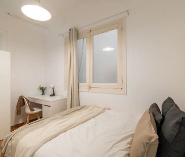 Carrer de Mallorca, Barcelona, Catalonia 08026 - Photo 2