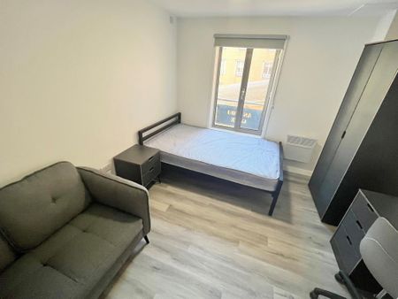 Studio to rent - Photo 2