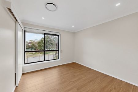 "COMPLETELY RENOVATED, PERFECTLY POSITIONED FAMILY HOME LOCATED IN THE HEART OF CASTLE HILL" - Photo 4