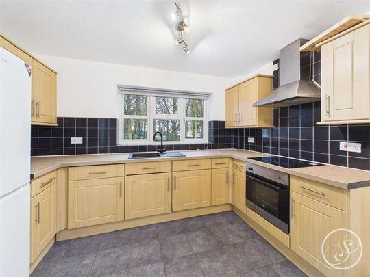 Roundhay, LS8 - Photo 1