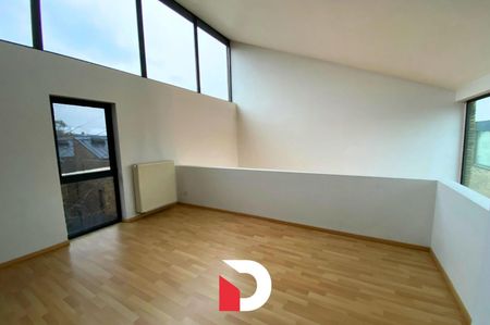 Lichtrijke woning met 3 slaapkamer, 2 badkamers, ruim terras in centrum Brugge - Photo 2