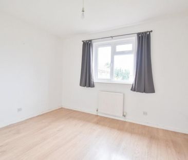 2 bedroom end of terrace house to rent - Photo 6