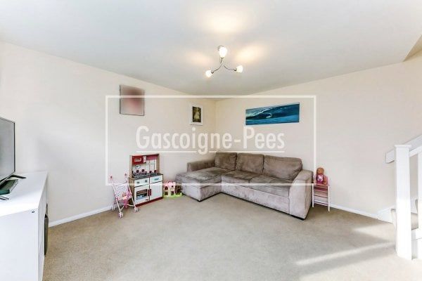 Weybrook Drive, Guildford - Photo 1