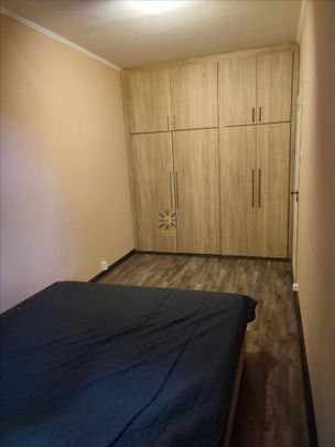 Kiadó felújított panel lakás - Pécs - Fotó 1