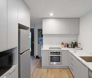 TWO BEDROOM TOWNHOUSE IN SOUGHT AFTER COMPLEX - Photo 3