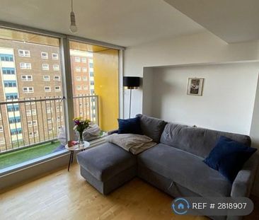 1 bedroom in a flat share to rent - Photo 5
