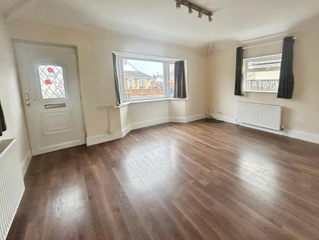 2 bedroom bungalow to rent - Photo 2