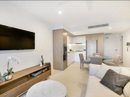 2103/123 Cavendish Road, 4151, Coorparoo Qld - Photo 3