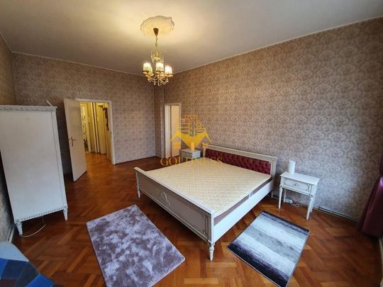 Închiriază Apartament 4 camere Ultracentral - Photo 1