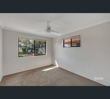23 Cabarita Crescent, Glenvale, Qld 4350 - Photo 2