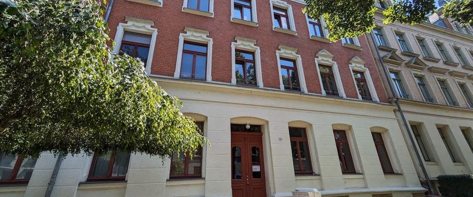 ++ einziehen & wohlfühlen - gemütliche, renovierte 3-Raum Wohnung in Altendorf - mit Balkon ++ - Photo 1