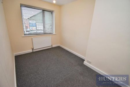 2 bedroom end of terrace house to rent - Photo 3