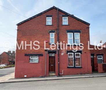 5 Bedroom End Terraced House for rent in Glossop View - Photo 4