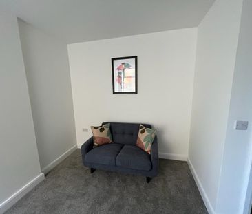 1 bed house share to rent in Church Street, Burnley, BB11 - Photo 2