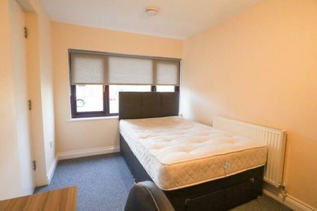 Mayes Close - Photo 2