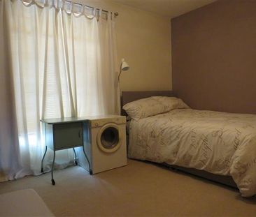 Reeve Street - Photo 5