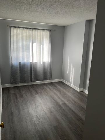 For Lease - 193 Lake Driveway N/A Unit# 117, Ajax, Ontario - Photo 2