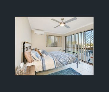 Fully Furnished Mooloolaba Waterfront 3 Bedroom Unit! - Photo 2