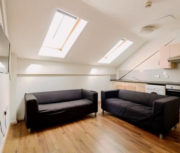 6 bedrooms 2 bathrooms - Photo 5