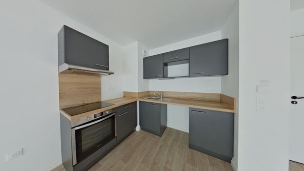 Location Appartement 4 pièces 82m² POITIERS 86000 - Photo 1
