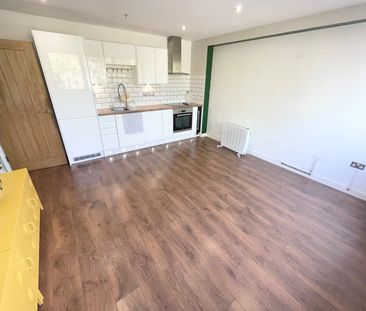 D B H House, Carlton Square, NG4, Nottingham - Photo 1