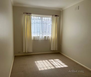 28B Wembley Avenue, Yarraville - Photo 3