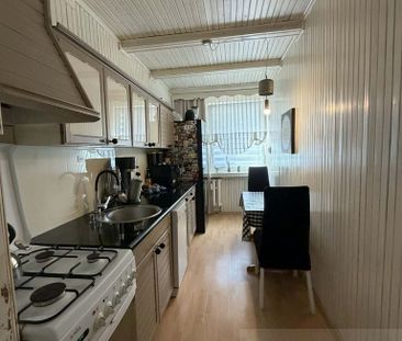 26 Kwietnia, Police - Photo 3