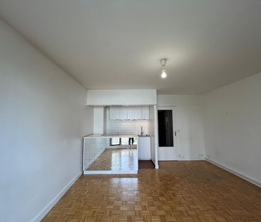 Apartment - Photo 3