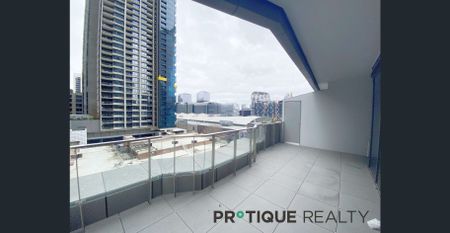 Brand New 2-Bed 1-Bath Apartment in WSP with HUGE Balcony! Available from 21/7! - Photo 5