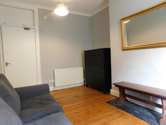 3 bedroom flat to rent - Photo 1