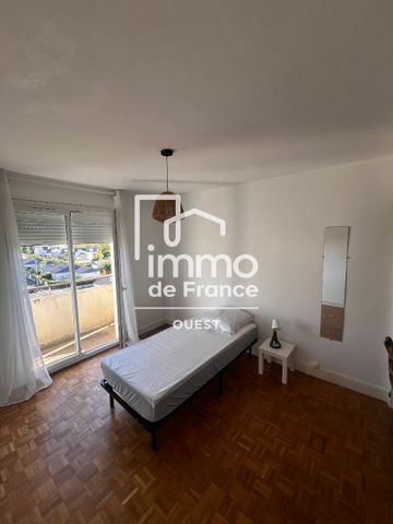 Location Appartement 4 pièces 68m² - Photo 3