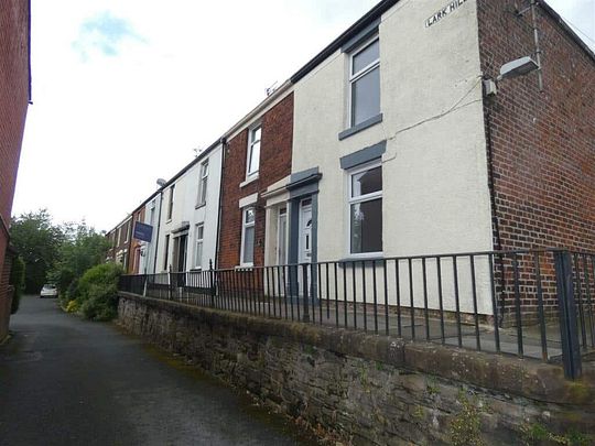 2 Bedroom Terrace House to Rent in Higher Walton - Photo 1