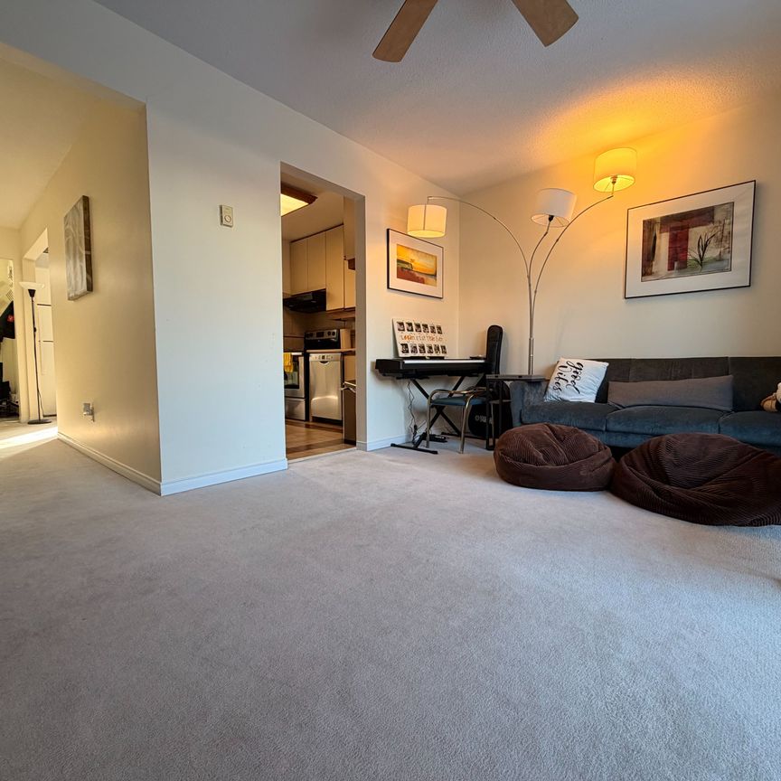 For Lease - 71 Cass Avenue Unit# 19, Toronto, Ontario - Photo 1