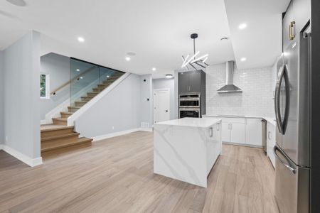 For Lease - 884 BYRON Avenue Unit# A, Carlingwood - Westboro and Area, Ontario - Photo 3