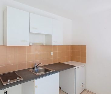 Location Appartement 2 pièces 43m² ALBI 81000 - Photo 4