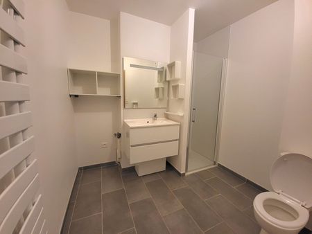 Location Appartement 2 pièces 43m² - Photo 5