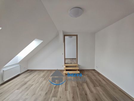 Pronájem bytu 3+1 88 m2 - Фото 4