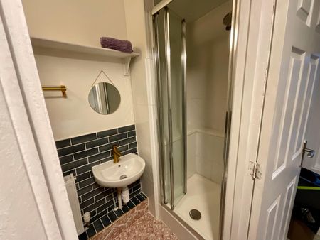 Bell Hill Road, St George - Photo 2