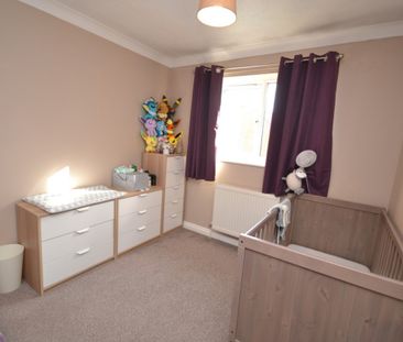 References Pending - 3 bed Semi-Detached House - Photo 5